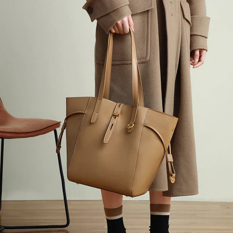 See Why Women Swear by These Leather Tote Bags